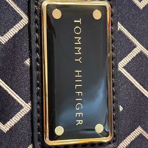 Tommy Hilfiger purse